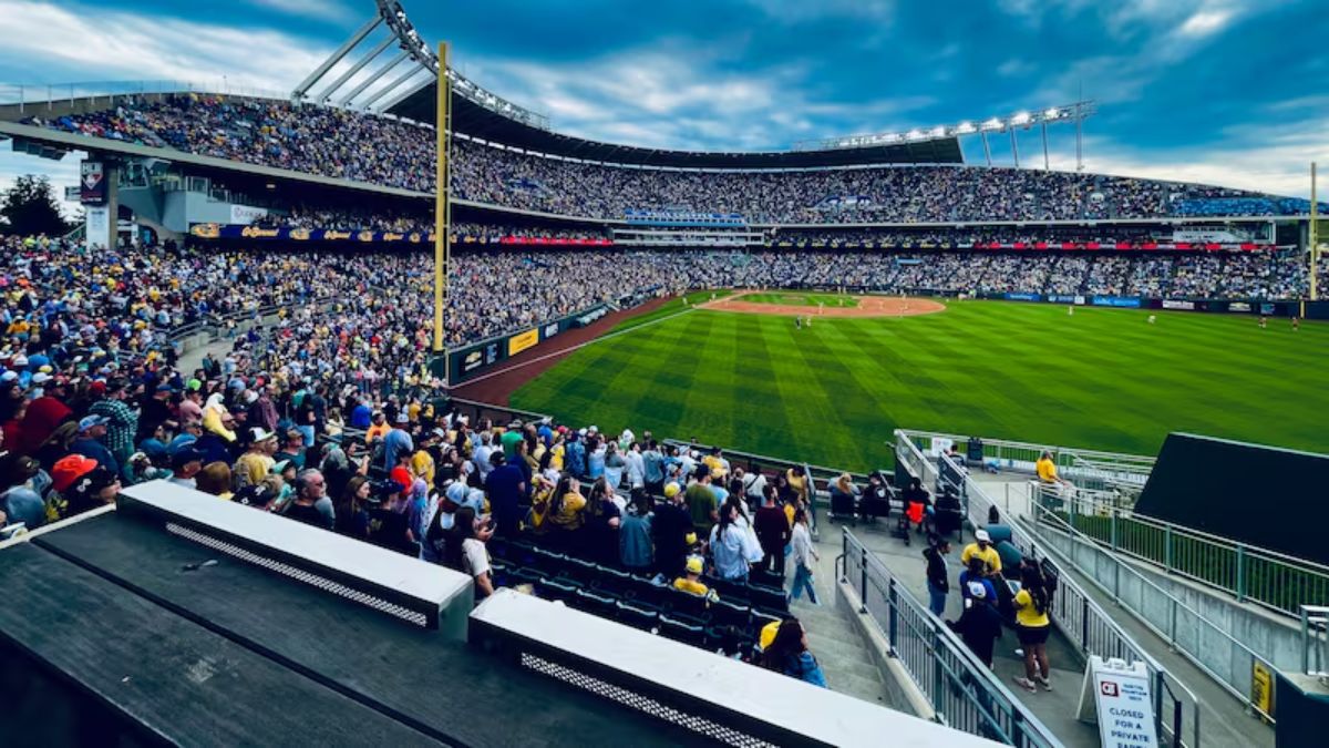 Royals Announce Free TV Broadcast for 2026 Home Opener, Bringing Baseball Back to Every Kansas City Home
